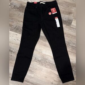 NWT Women's Levi Mid Rise Skinny Jeans Size 14 Long Inseam 31  Inches